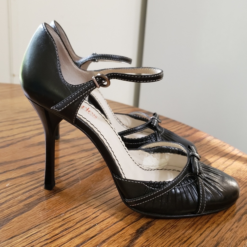 Gorgeous Charles David Heels, 7M
